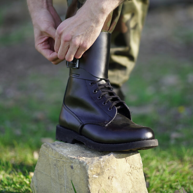 Buty trzewiki wojskowe taktyczne opinacze czarne
